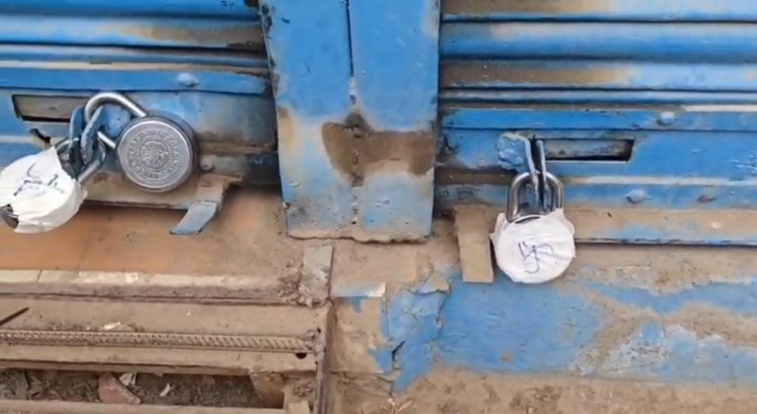 Shops, Complex Sealed in Bandipora; Traders Protest Sudden Action, MLA Calls Action Unwarranted