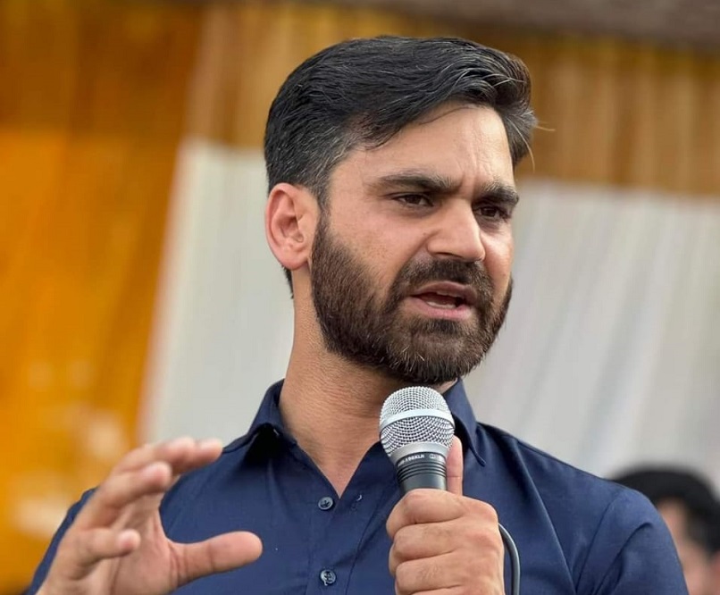 Waheed Para Reviews 444 Highway Works, Pushes PWD to Fast-Track Pulwama Circular Road