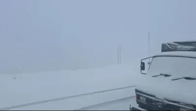 Fresh snowfall forces closure of Gurez–Bandipora road; authorities urge travellers to confirm status before journey